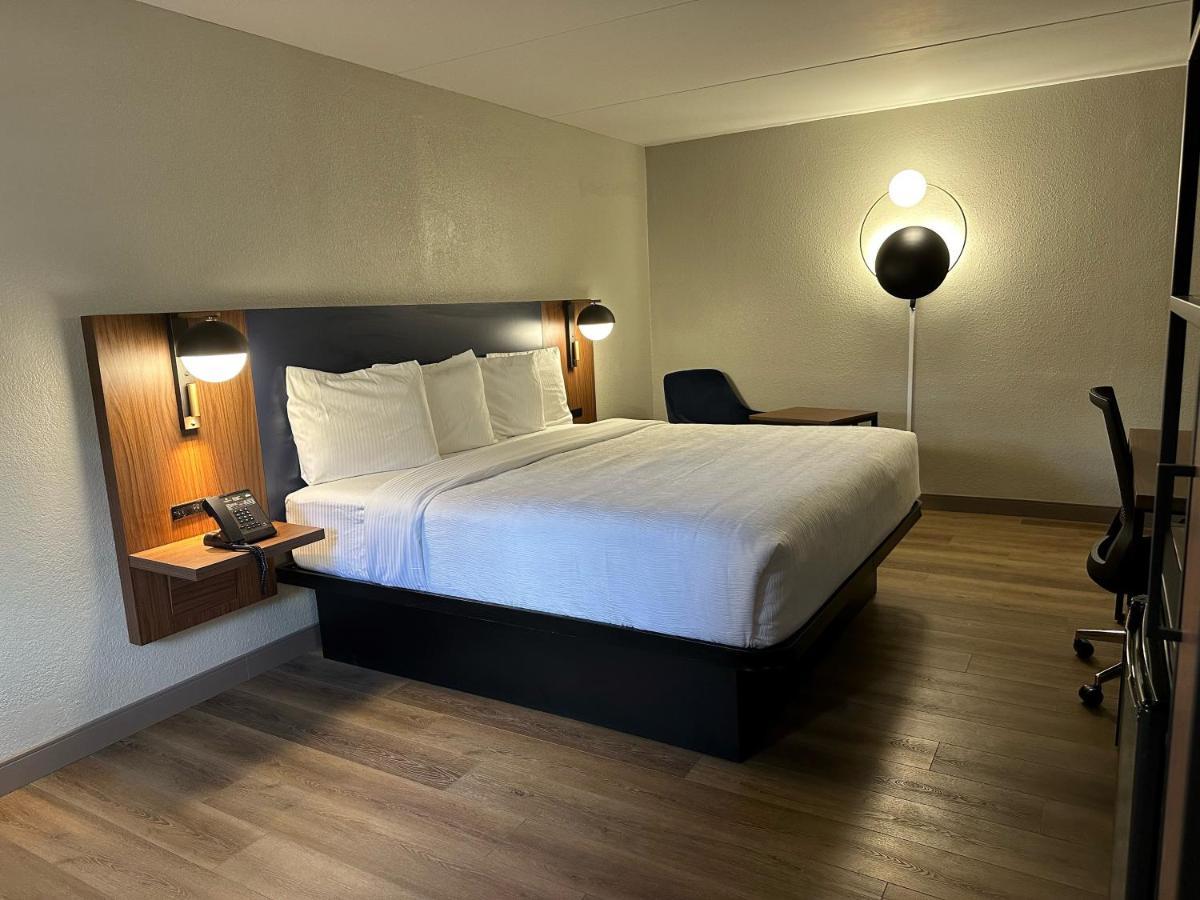 La Quinta Inn By Wyndham Huntsville Research Park Zewnętrze zdjęcie