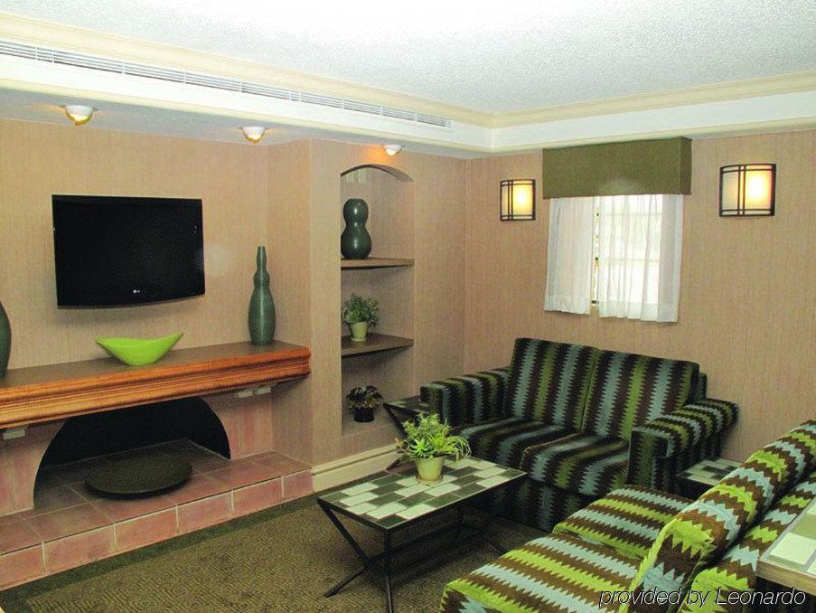 La Quinta Inn By Wyndham Huntsville Research Park Zewnętrze zdjęcie